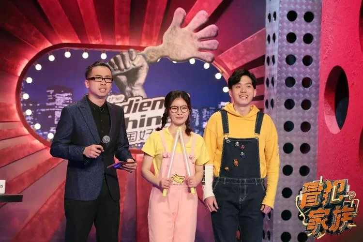 剧情演绎戏精刘婷阳台_1