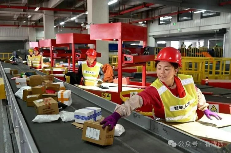 快递公司分拣员好干吗-快递分拣员工作辛苦