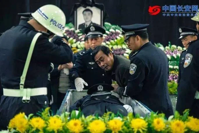 梦到杀人被警察追_2