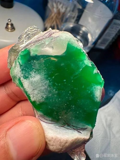 极品翡翠的出处_1