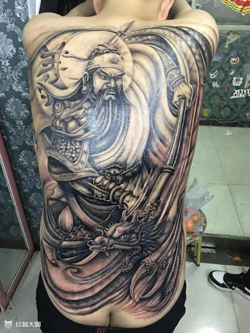 梦见纹身关公_2