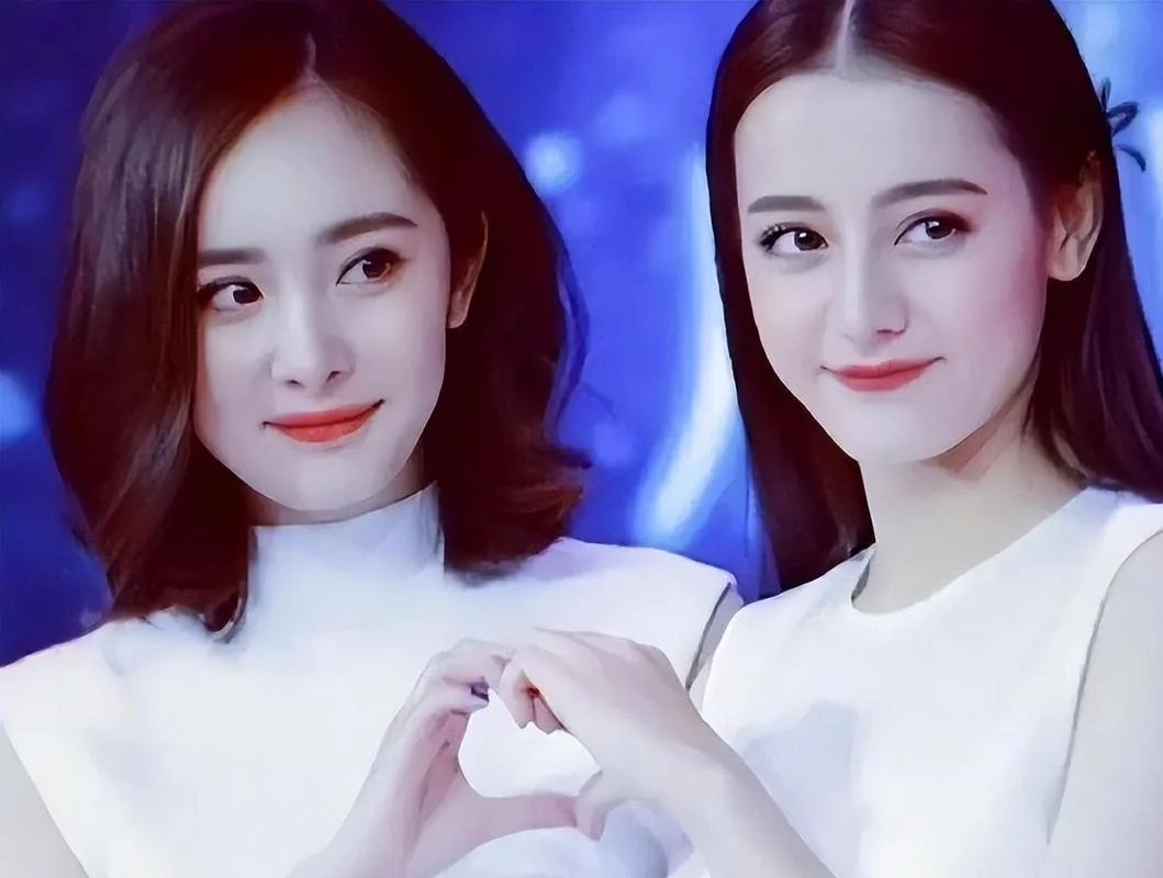 小迪丽热巴叫什么关系_1