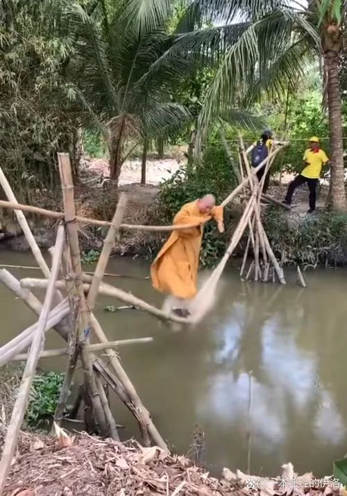 泥菩萨过河出自哪里_1