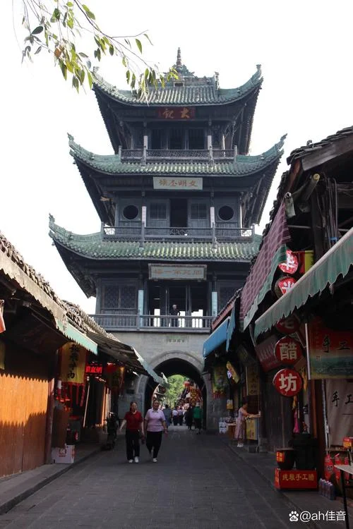 阆中古城旅游景点-阆中古城景点