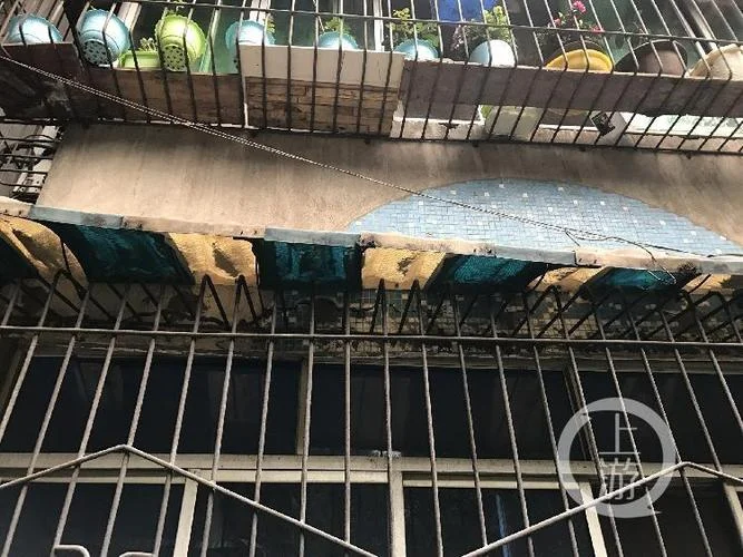 梦见搬店_2