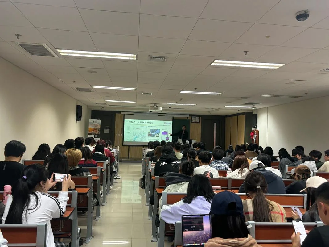 美国大学秋季开课_2