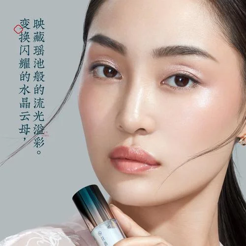 花西子模特叫什么名字_1
