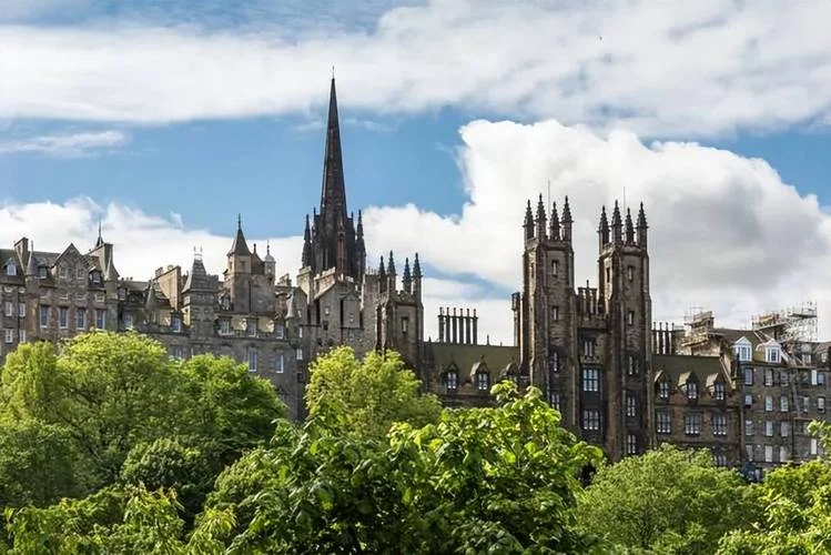 英国学留学吗_2