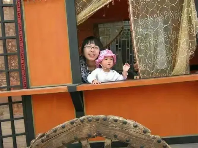 梦见去了小矮人家做客_2