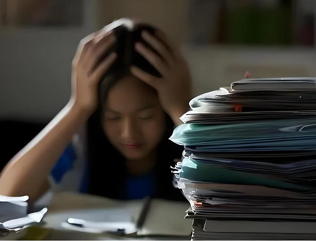 内向孩子成绩差-内向孩子成绩差