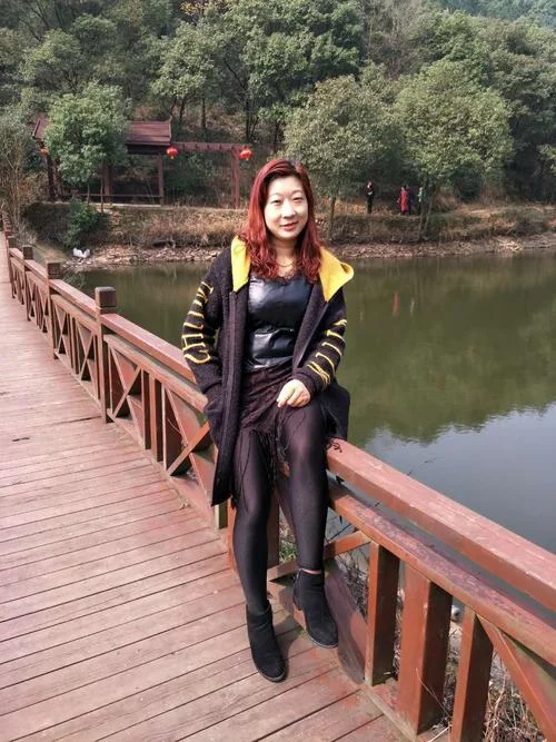 活出自己的精彩郑姐_1