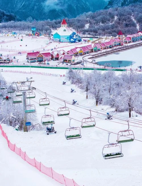 雪山滑雪游戏叫什么_1