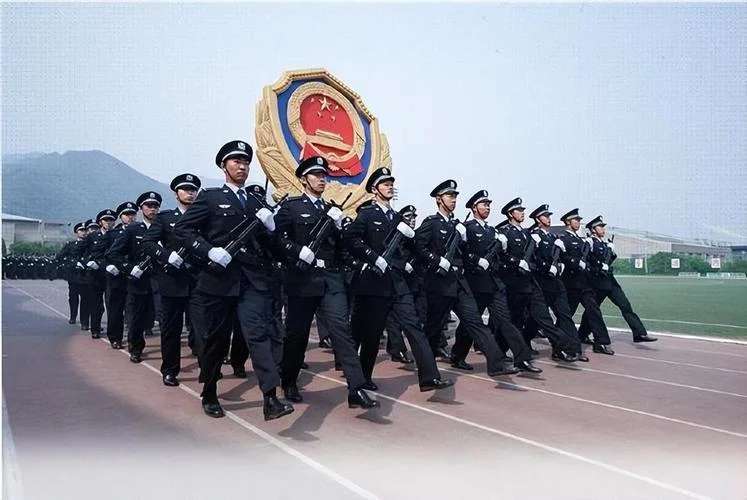报考警校需要体能训练_1