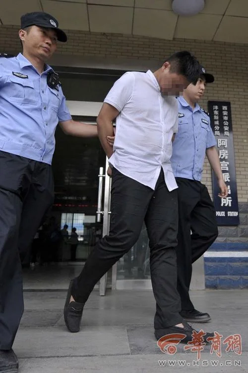 梦到自己结婚新郎没来_1