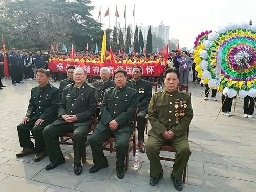 一腔热血半缕忠魂出处_1