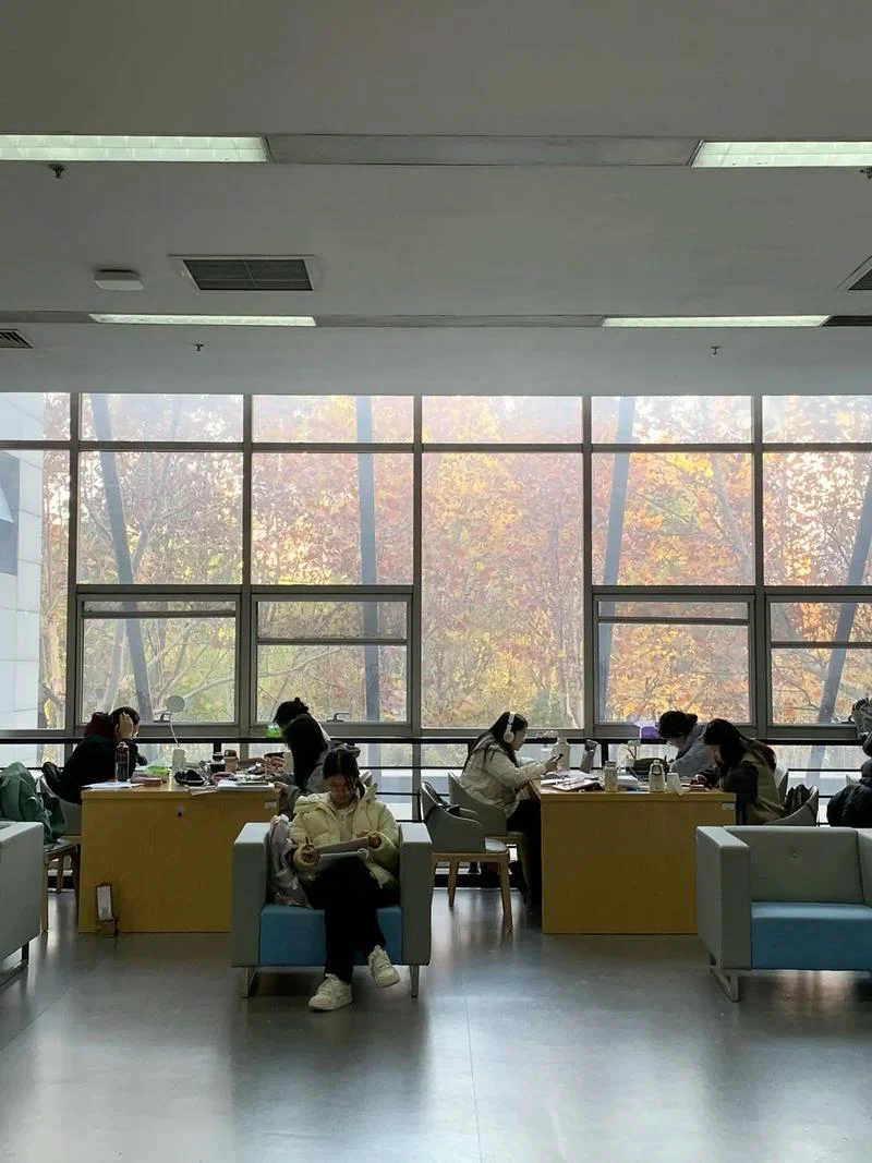 俄罗斯师范大学图书馆-俄罗斯师范大学图书馆