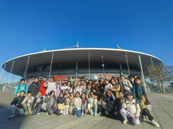 法国留学机构游学_2