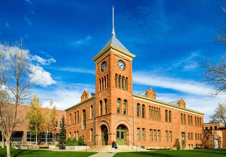 美国留学读大学_2