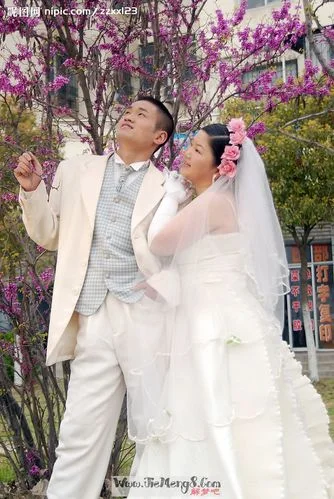 梦见男朋友和别的女人结婚了-梦见男友娶别女