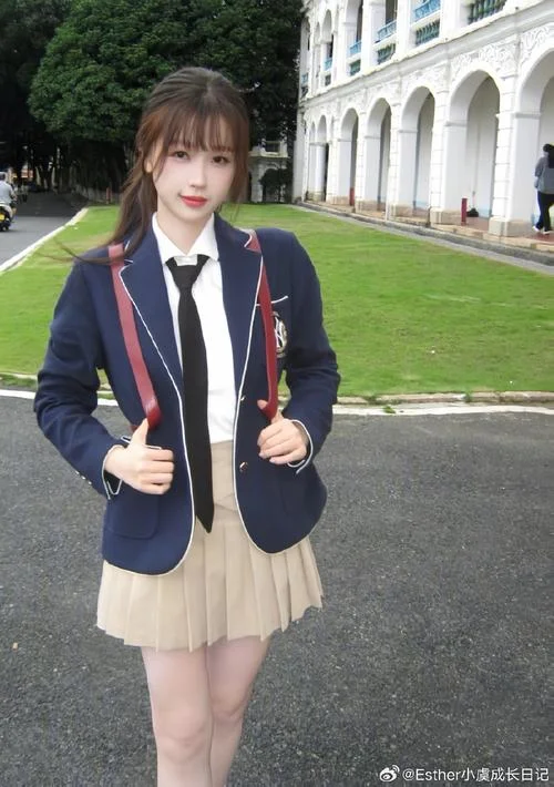 新津中学校花_2