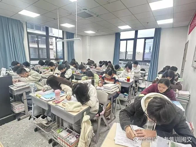 高考复读生报考的学校_1
