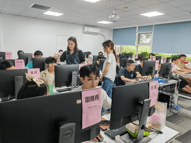 新媒体运营证在哪报考_1