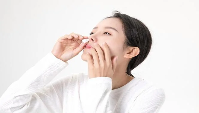 梦见别人鼻子流血-梦见他人鼻出血