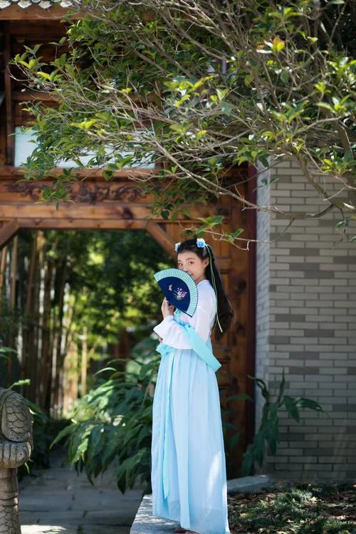 静女其姝,温婉如玉出处_2