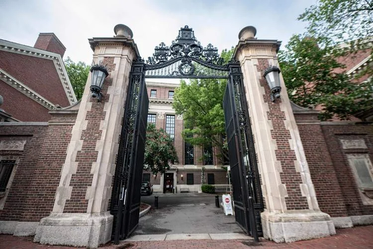 美国哈佛大学天文台_1