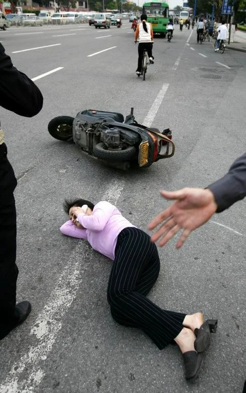 梦见朋友被车撞死了是什么意思_1