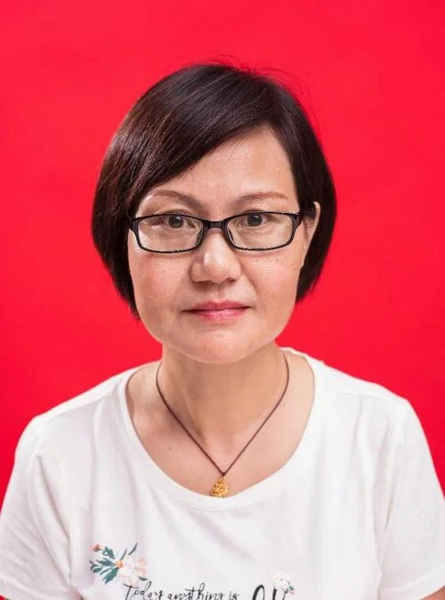 实验中学漂亮的老师_2