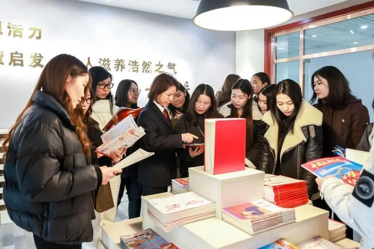 中国吸引蒙古国留学生_2