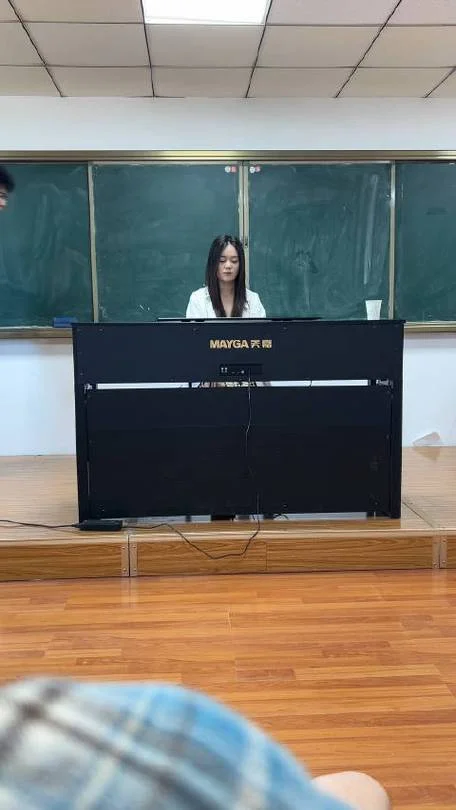 胖超说艺考唱得最后_1