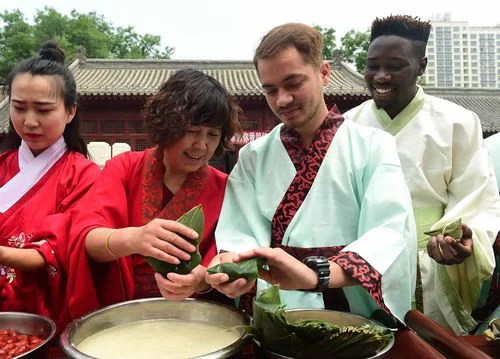 中国留学生与老外的_1
