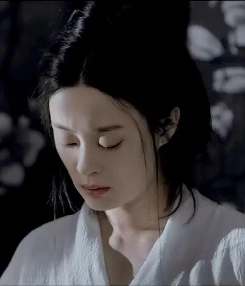 影子结局小艾看到啥_2