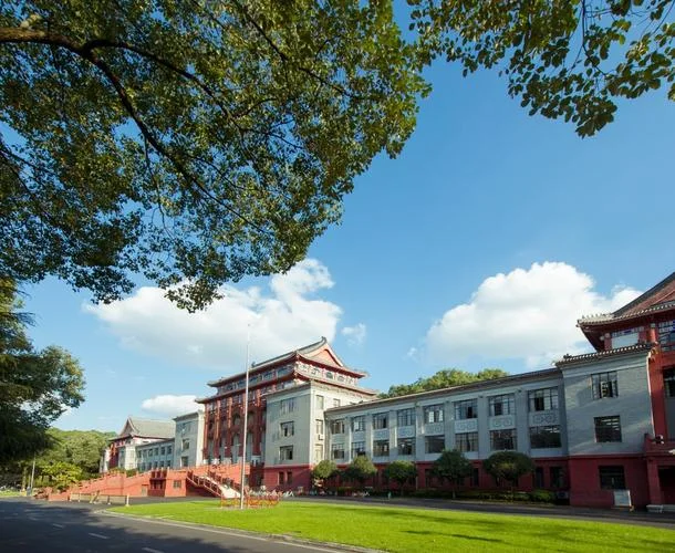 四川大学有叫什么_1