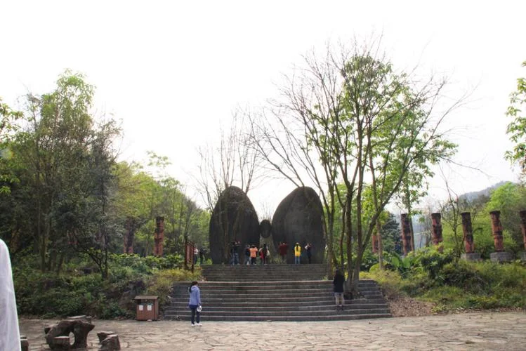 师宗凤凰谷景点-师宗凤凰谷