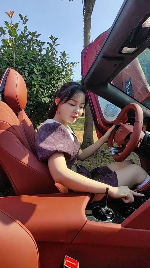 梦见坐跑车_2