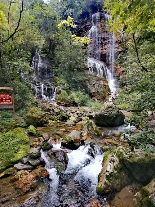 神农架木鱼镇景点_2