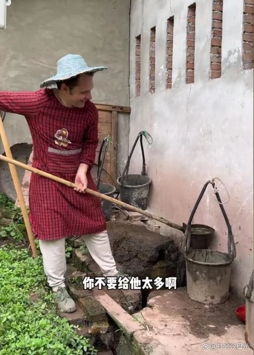 梦见掏大粪_1