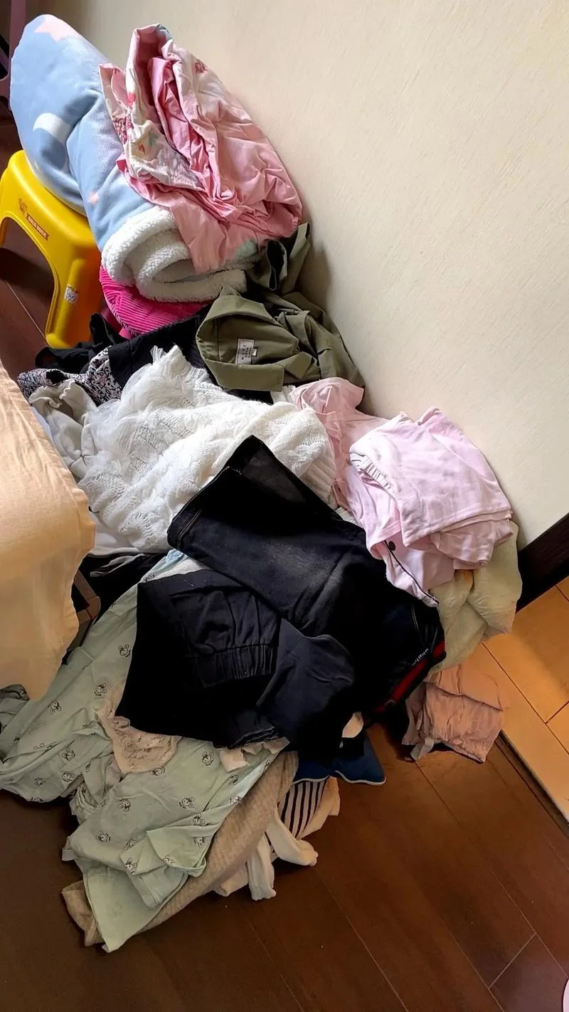 梦见旧衣服是什么意思-旧衣梦境解析