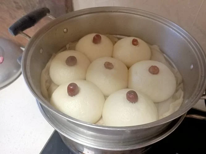梦见吃白蒸馍_2