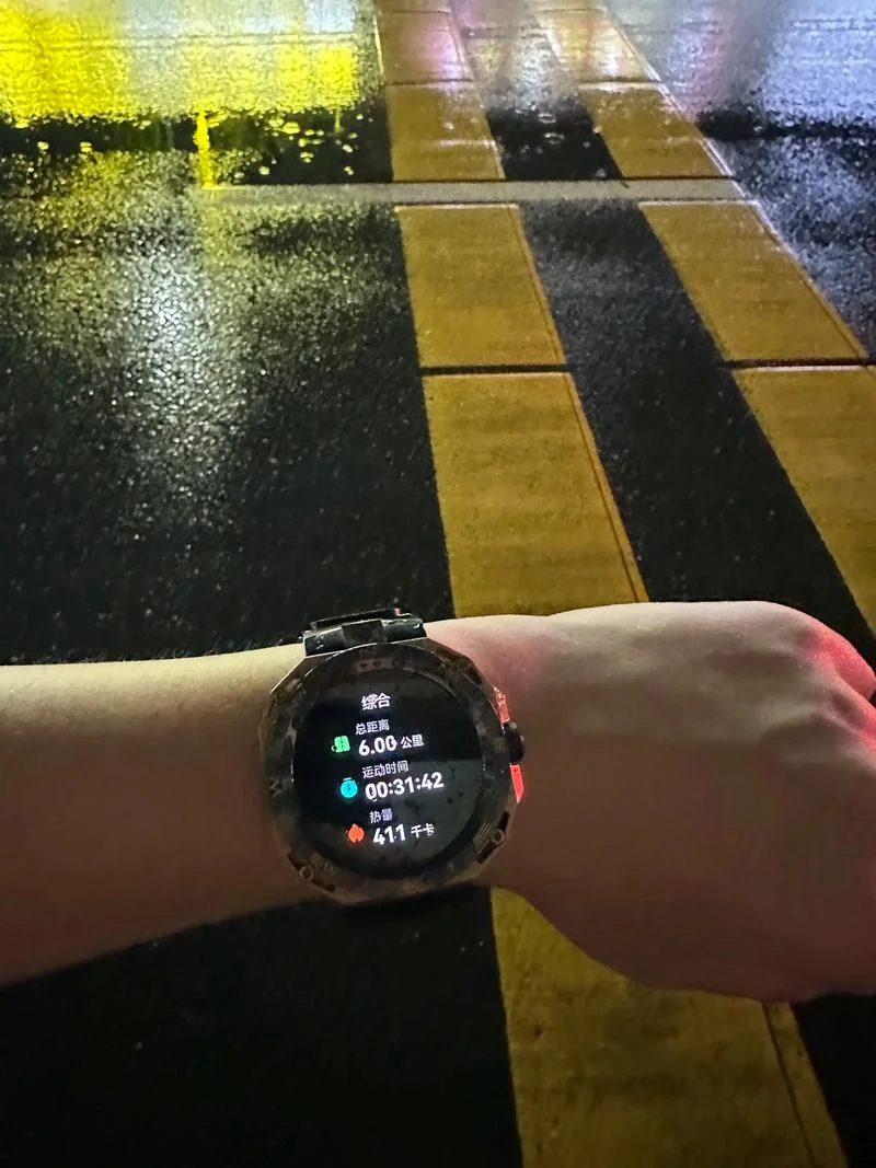 梦到在大雨中奔跑-