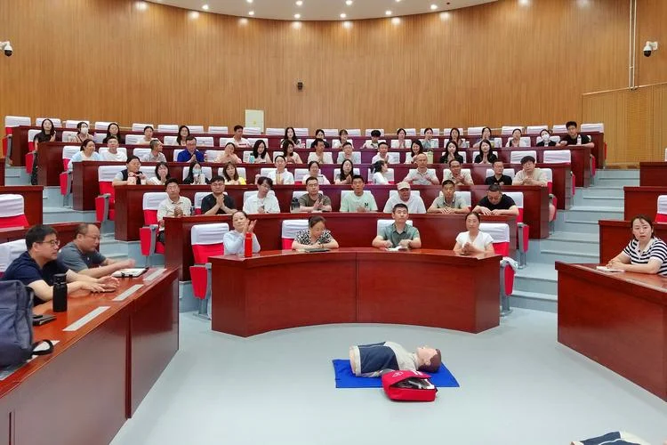 大学里的辅导员是干什么的_1