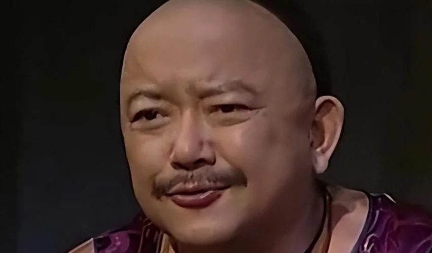 历史上的和珅被谁杀了_1