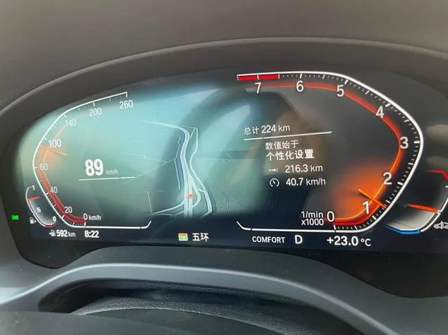 宝马x3一箱油跑多少公里_2