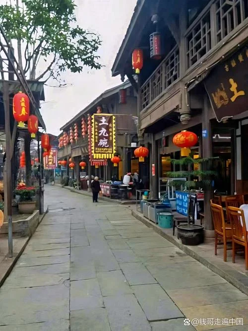 成都至黄龙溪古镇多少公里_2