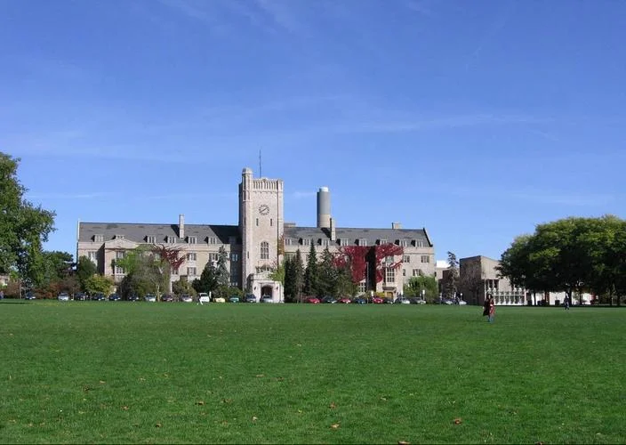 维多利亚大学世界-维多利亚大学世界