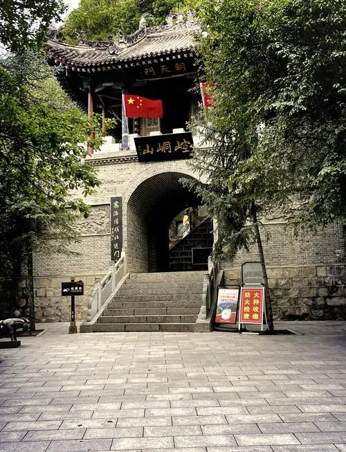 平凉附近旅游景点-平凉周边游推荐