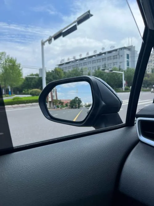 雷凌一箱油跑多少公里_1